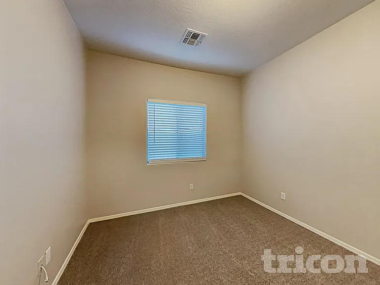 14621 W Ventura St — Photo 11