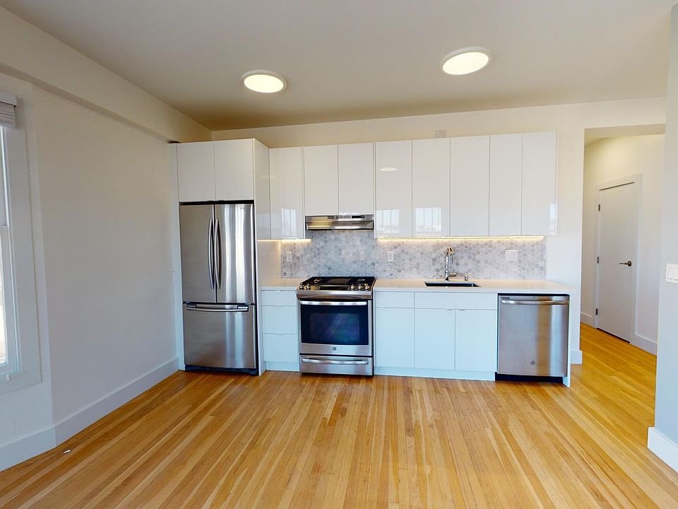 1st image of 1290 Grove St APT 405