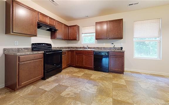 5th image of 2030 E Park Dr