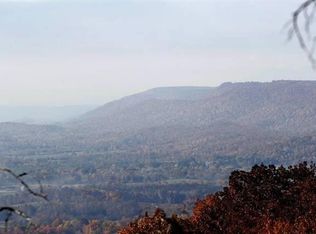 1118 Black Bear Trl, Evensville, TN 37332