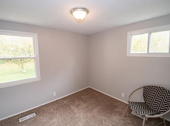 5th image of 318 Preston Dr