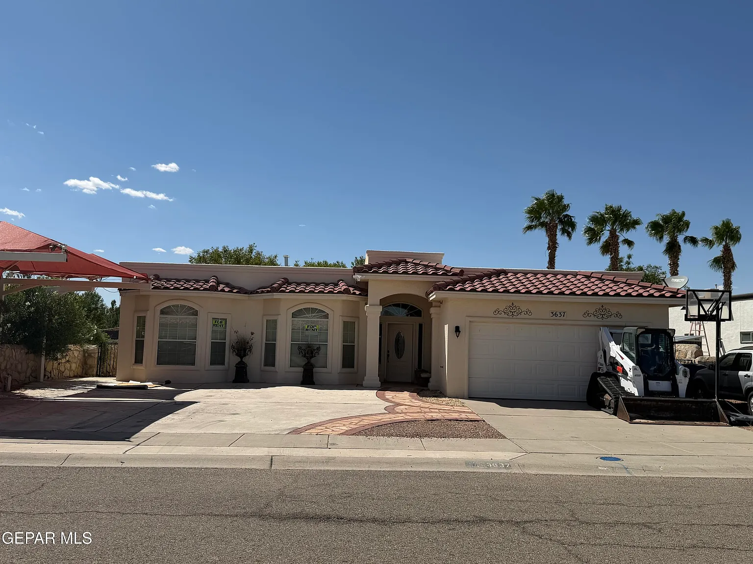 4 bed, 2.0 bath, 2266 sqft, $2,500 — Photo 3
