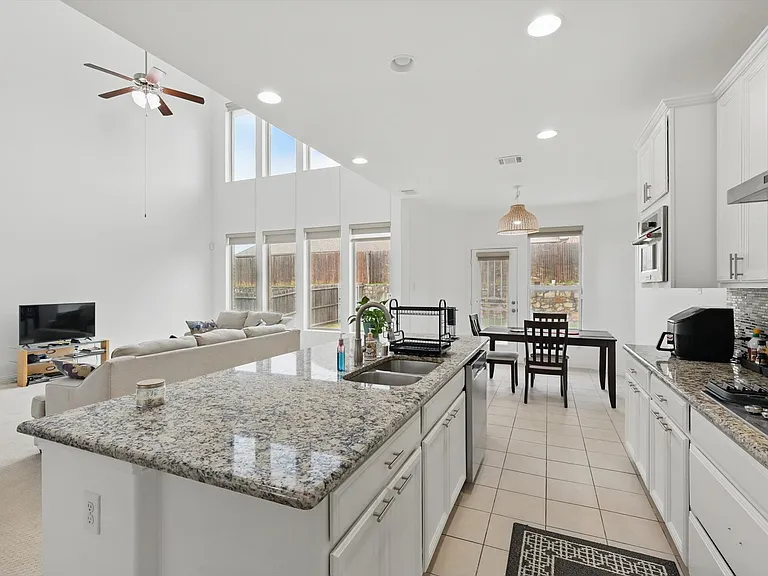 1605 Lisburn Dr — Photo 11