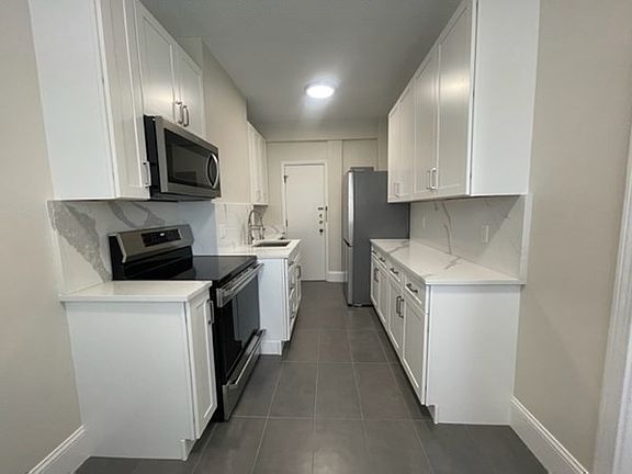5th image of 145 Englewood Ave APT 5