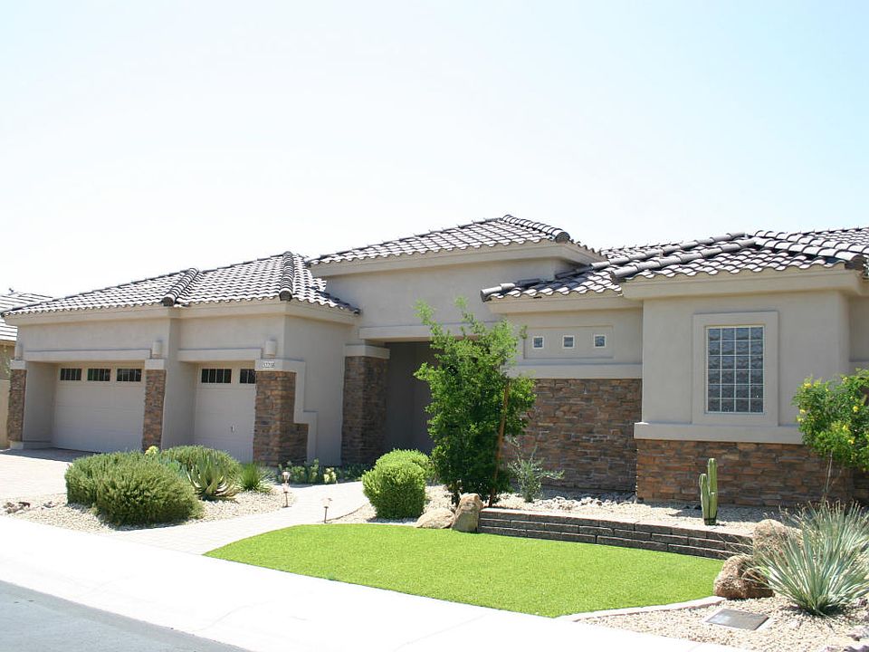 1st image of 32218 N 56th Pl