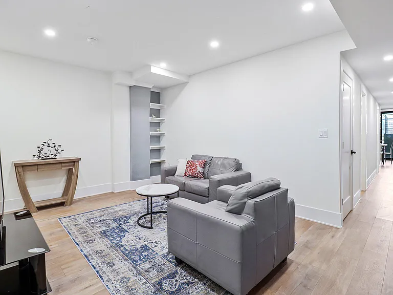 29 N St NW #1 — Photo 6