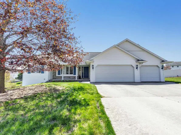 2195 Redpepper Trl, Green Bay, WI 54313