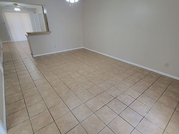 3rd image of 715D Vassar Ct
