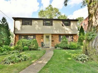 675 Fruithurst Dr, Mt Lebanon, PA