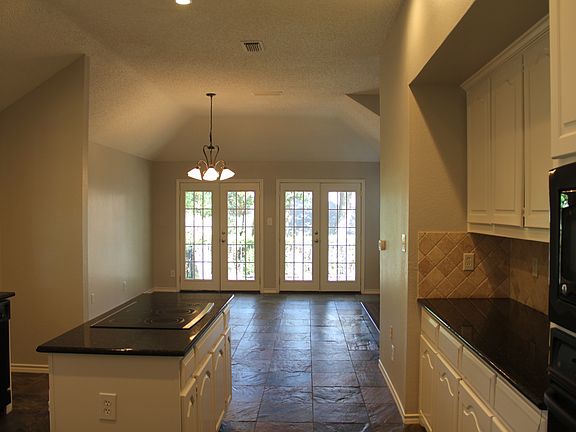 4th image of 2780 Elmtree Dr