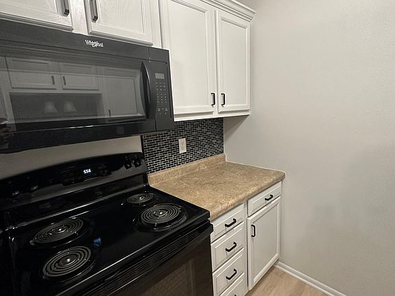 2nd image of 308 S Lewis Ave #10