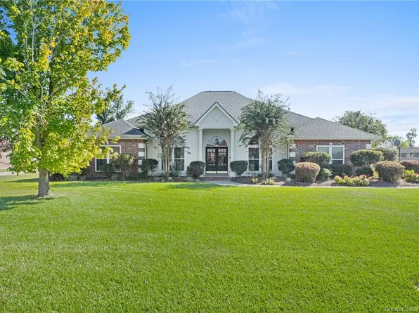 1829 Hollow Cove Ln, Lake Charles, LA 70611