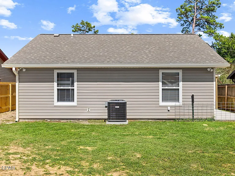 1824 Alabama Ave — Photo 23