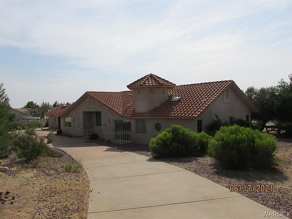 2nd image of 2183 Chinook Dr
