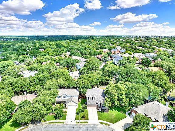 5th image of 221 Nandina Ct