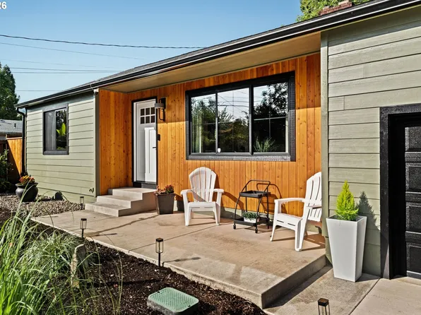 1928 Arthur St, Eugene, OR 97405
