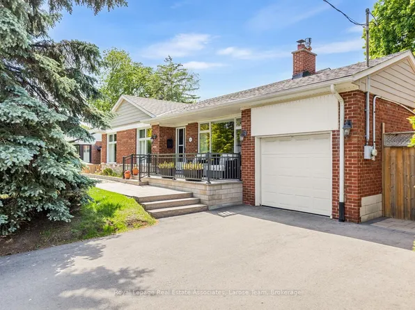 1481 Glenwatson Dr, Mississauga, ON L5E 2V8