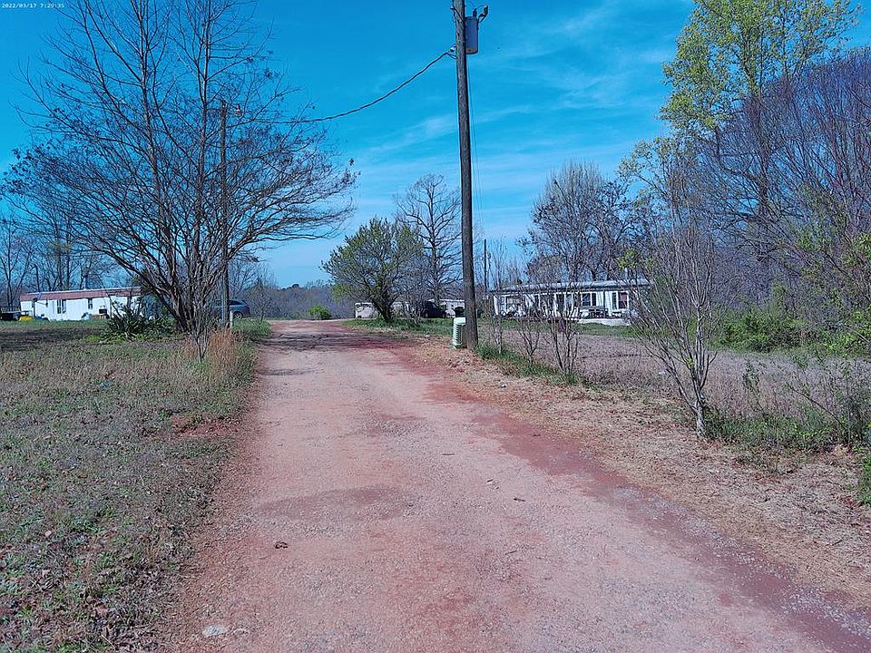 1st image of 135 Tyler Lee Dr