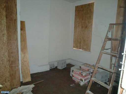 3rd image of 2901 W Susquehanna Ave