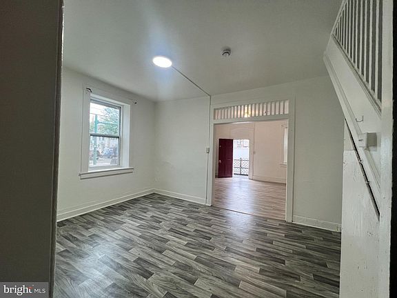 2nd image of 148 E Washington St #1