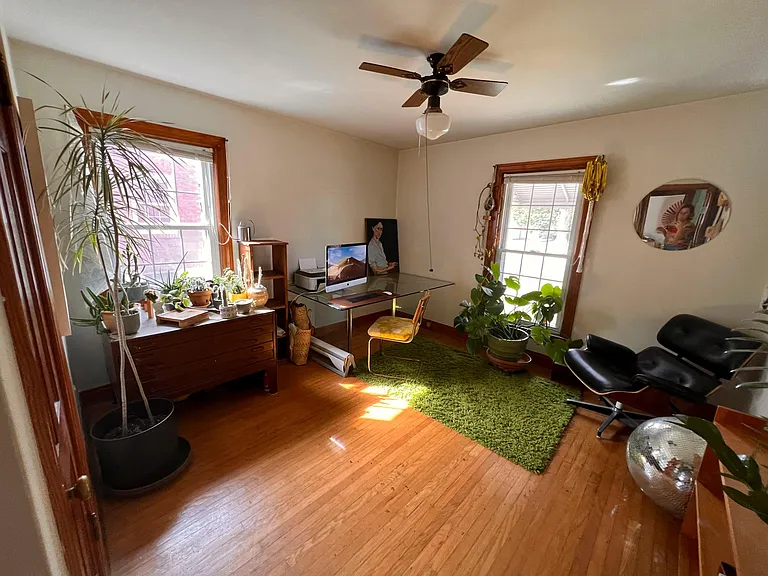 1044 Ardmore Dr — Photo 10
