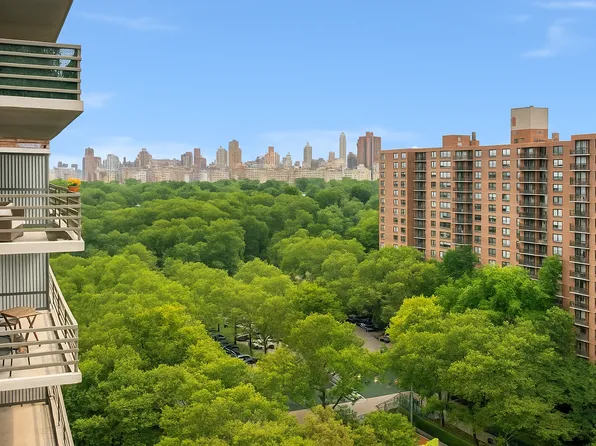 392 Central Park West 19C image 1 of 3