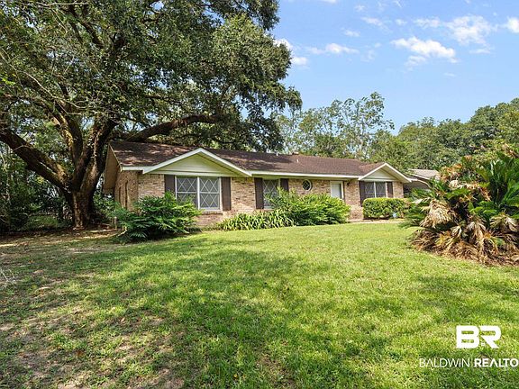 3rd image of 4968 Bavarian Dr W