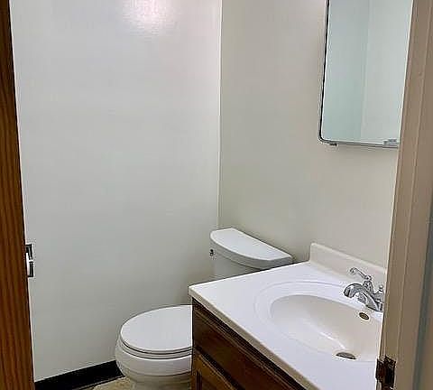 5th image of 4408 Bronson Blvd