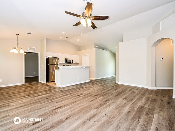 4th image of 3822 Garden Blvd