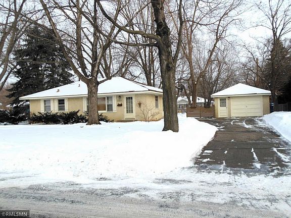 2nd image of 10833 Little Ave S