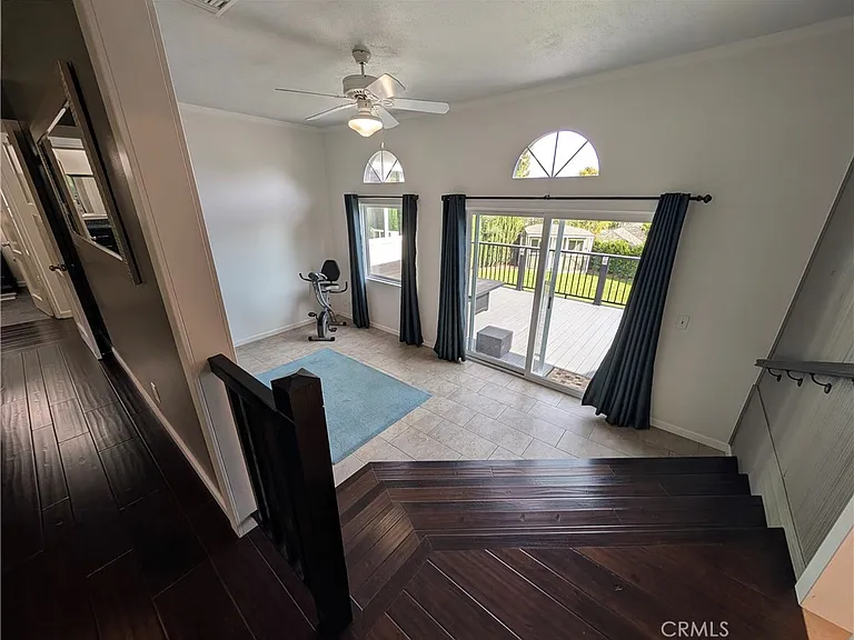2828 Henrietta Ave — Photo 35