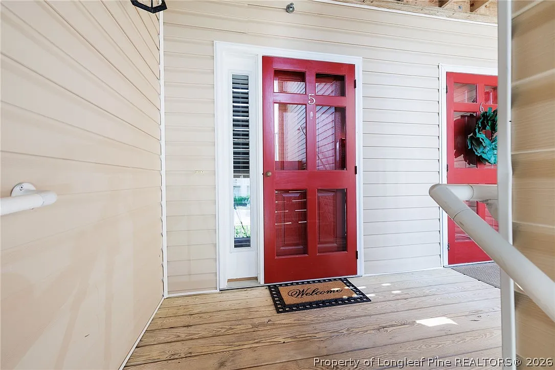 3 bed, 2.0 bath, 1574 sqft, $2,950 — Photo 2
