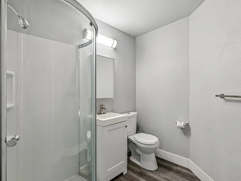 CENTER VIEW APARTMENTS- LIVE YOUR BEST LIFE HERE! — Photo 33