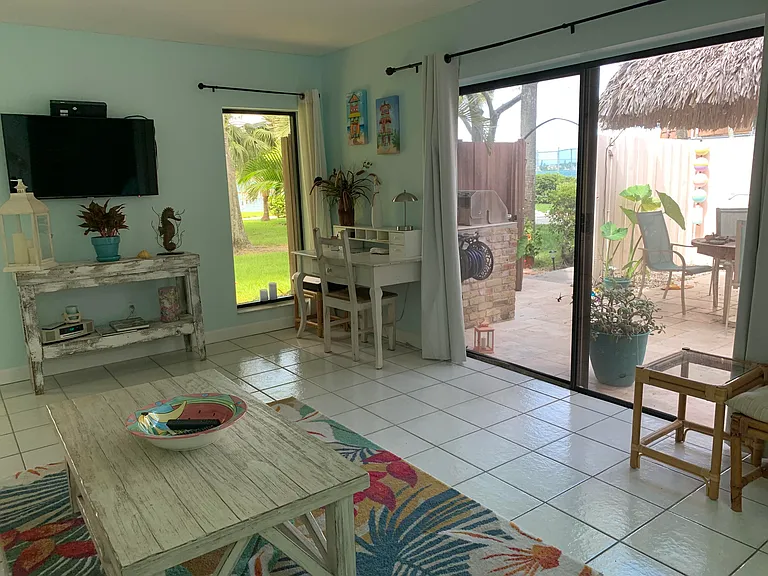 825 Center St #21B — Photo 8