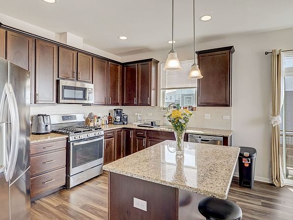 5th image of 3S620 Everton Dr