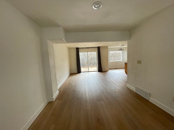 Living & dining area