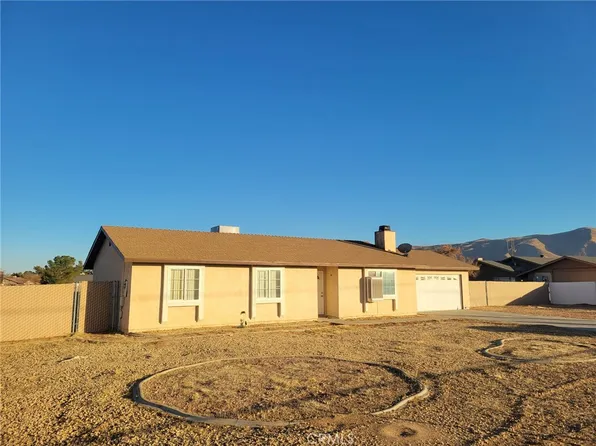 10767 Kiowa Rd, Apple Valley, CA 92308