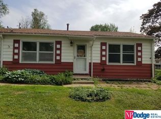 4163 High Meadows Ln, Bellevue, NE 68147