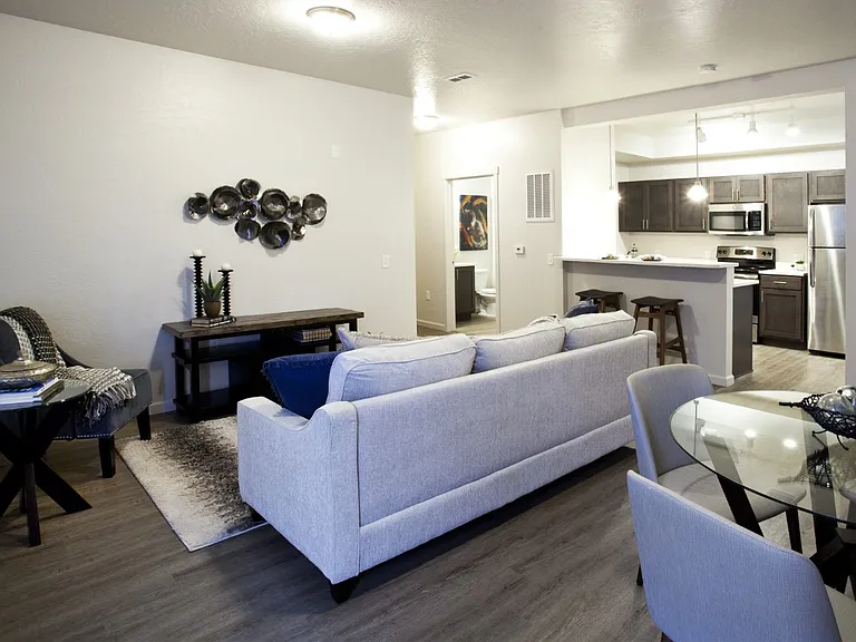 Prairie Pointe Apartments and Townhomes — Photo 69