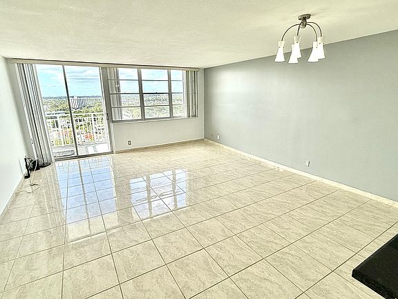 5th image of 2150 Sans Souci Blvd APT 1609