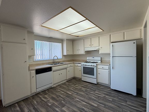 5th image of 1859 Ellen Cir