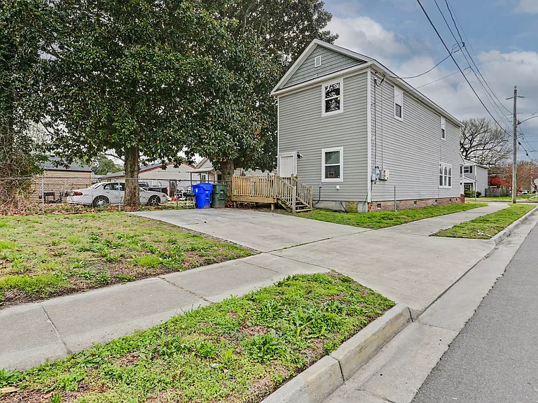 2700 Myrtle Ave — Photo 24