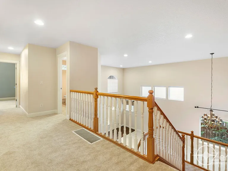 2903 NE 184th Ave — Photo 17