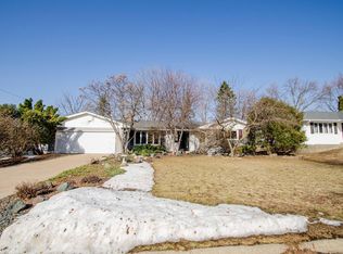 8232 Beard Rd, Bloomington, MN 55431