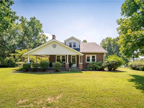 553 Trinity Church Rd, King, NC 27021