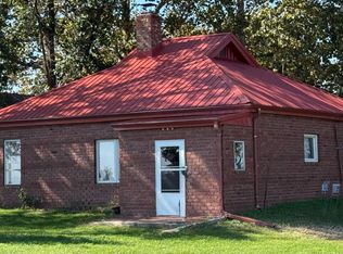 1551 Eaton Ave, New Sharon, IA 50207