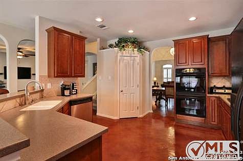 5th image of 9210 Saucedo Dr