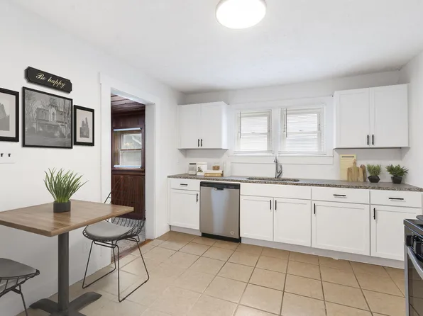 2616 N Kellett Avenue, Springfield, MO 65803