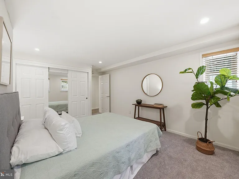 1200 E Capitol St NE #1 — Photo 19