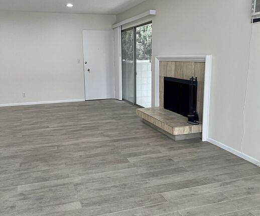 4th image of 1127 Magnolia St APT 1